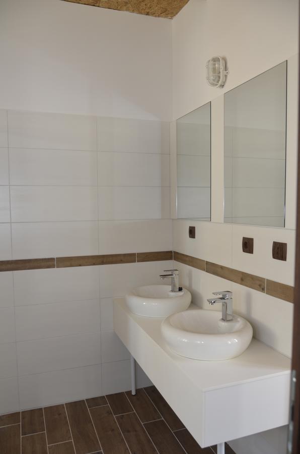 Double Room,1240874887:JPEG