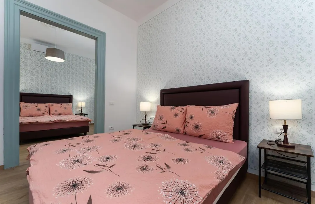 Hostel Antique-1